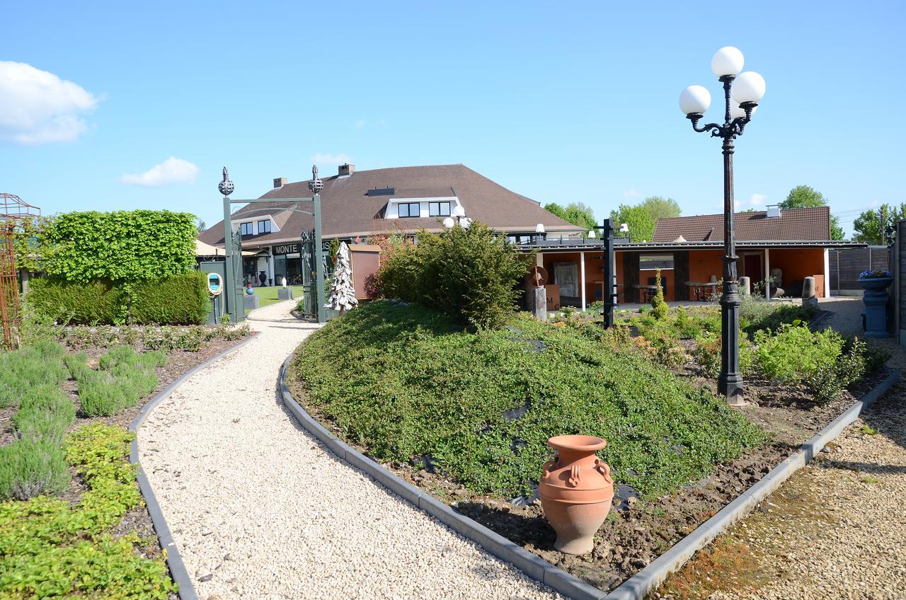 Hotel Monte Cristo Hoeselt Eksteriør bilde
